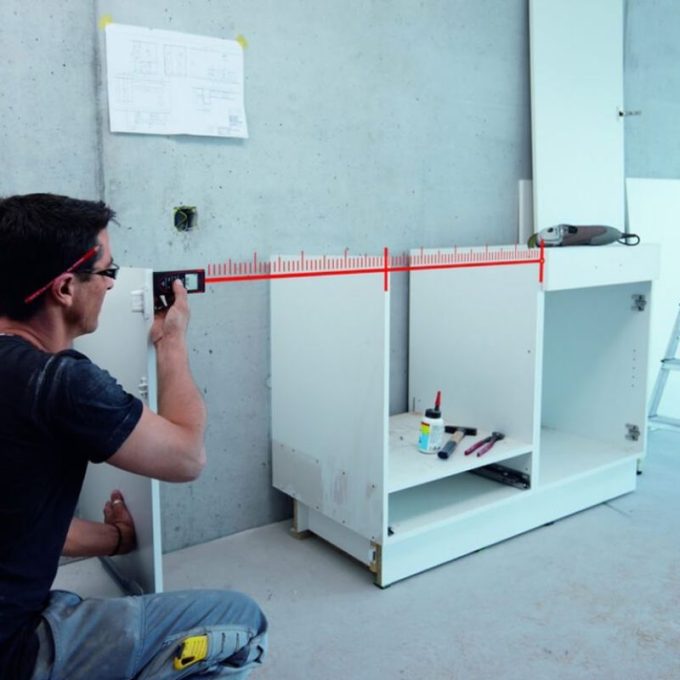 Hình ảnh sử dụng máy đo khoảng cách laser Bosch GLM 7000 Professional