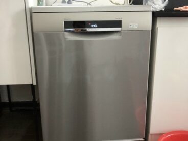 Máy rửa bát Bosch SMS6ECI03E photo review